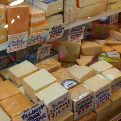 Cheddar-cheeses-at-Pike-Place-Market-Seattle