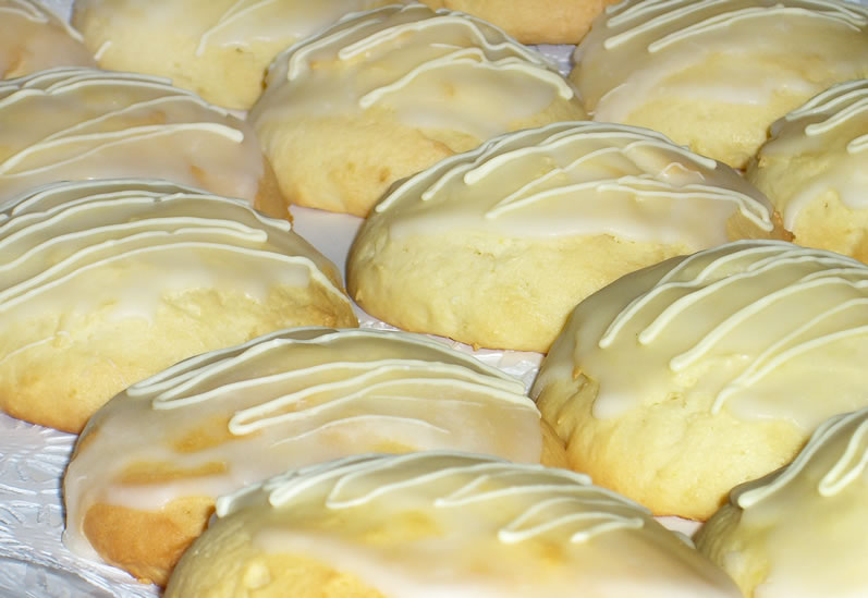 Lemon Cake Cookies with Lemon Icing