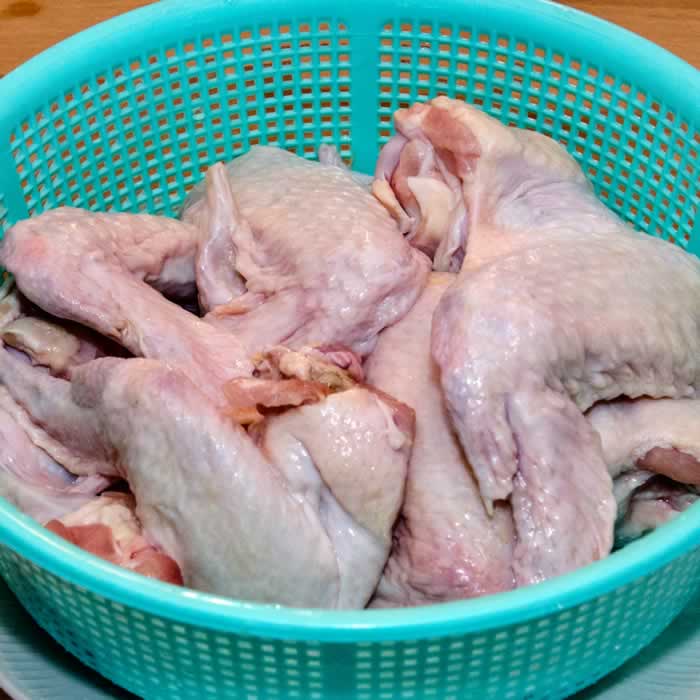 Preparing Vietnamese Chicken Wings
